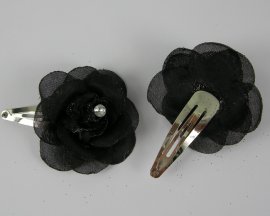 2 klikklaks met zwarte roos.