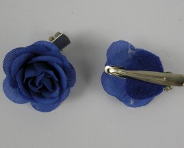 2 duckklemmen met roos blauw.