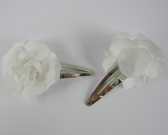 (image for) 2 klikklaks met witte roos. - Klik op afbeelding om te sluiten