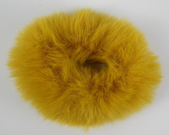 (image for) Scrunchie geel harig.